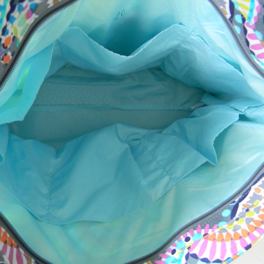 EUC VERA BRADLEY SUNNY MEDALLION LARGE TOTE BAG TRAVEL - Picture 7 of 8